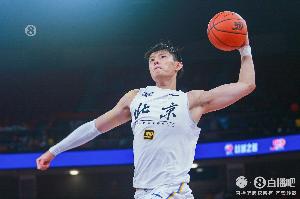 500万网彩票网-季后赛“北京德比”令北京球迷感到兴奋 廖三宁&amp;曾凡博逐渐成核心