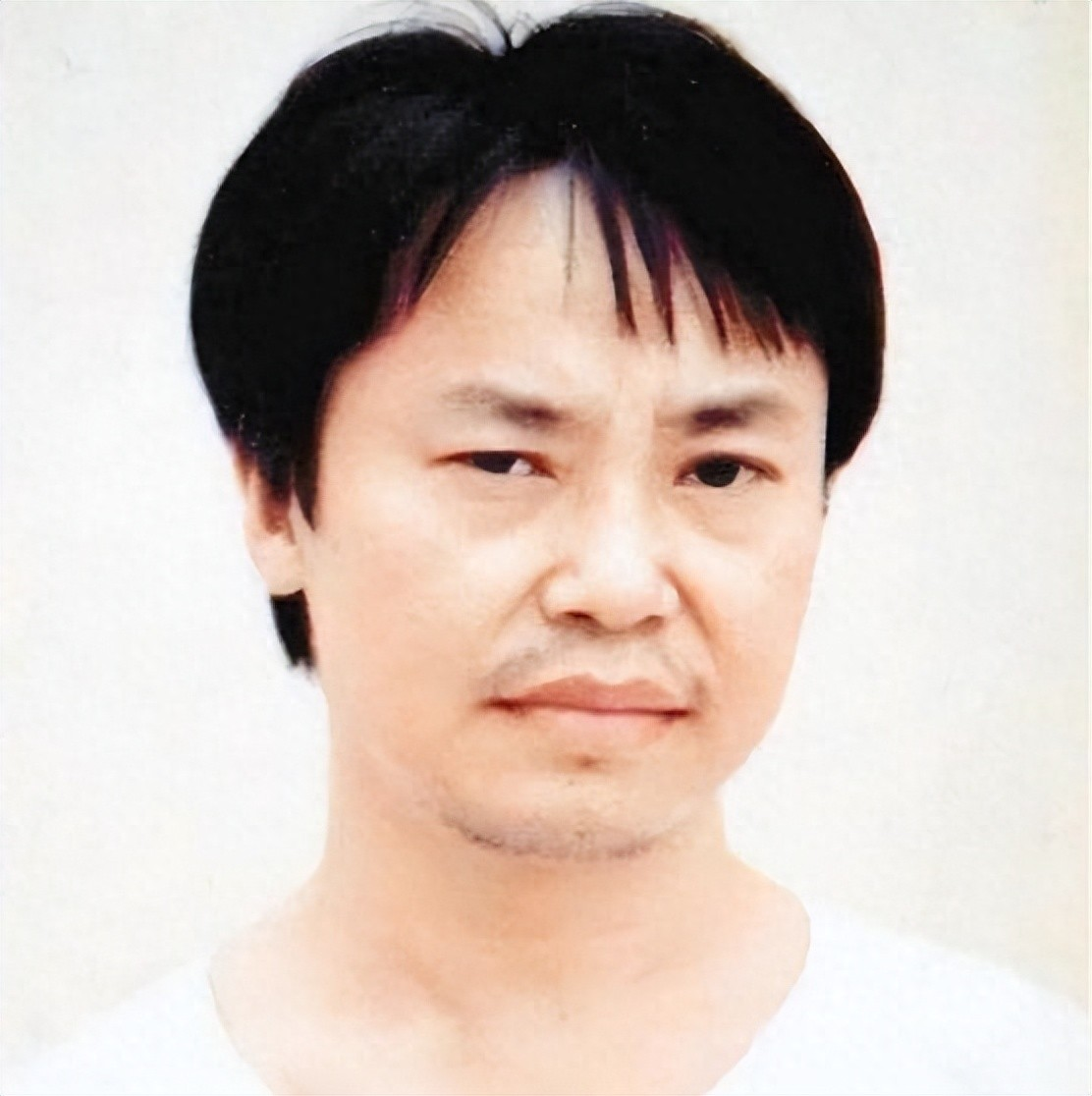 500万彩票网-张子强家人现状曝光：遗孀携20亿定居泰国，大儿子成了餐厅厨师